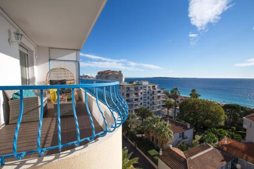 Western Cannes - Panoramic View