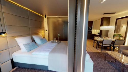 White Pearl Apartment 0.03