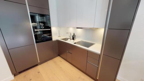 White Pearl Apartment 0.04