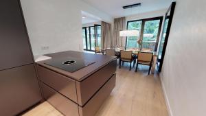 White Pearl Apartment 0.05