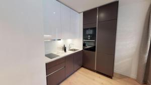 White Pearl Apartment 0.08