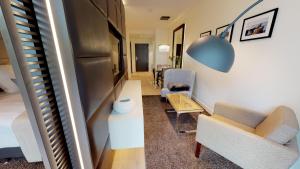 White Pearl Apartment 0.14