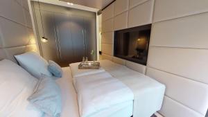 White Pearl Apartment 0.14