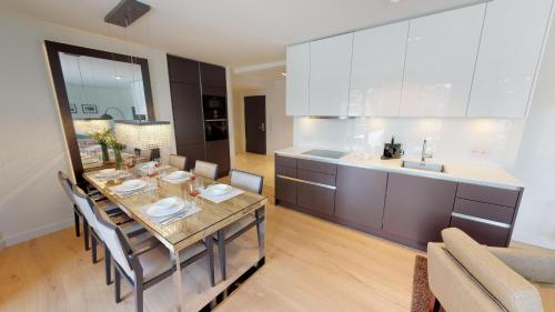 White Pearl Apartment 1.01