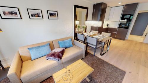 White Pearl Apartment 1.04
