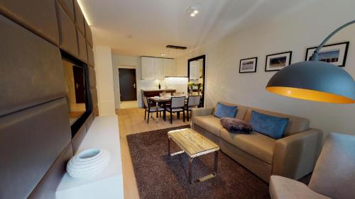 White Pearl Apartment 1.05