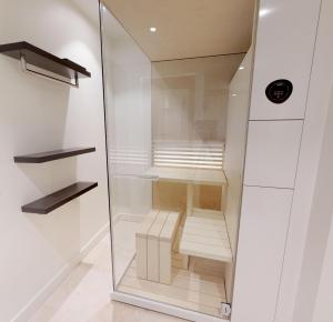 White Pearl Apartment 1.05