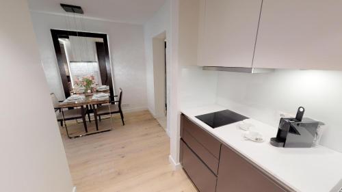 White Pearl Apartment 1.10