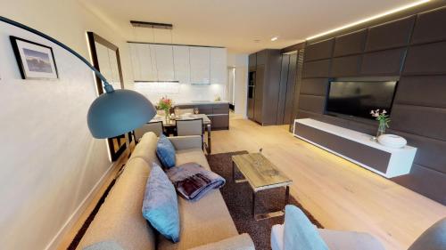 White Pearl Apartment 1.12