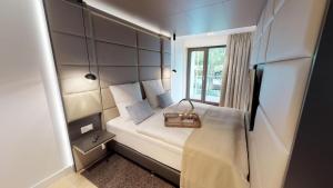 White Pearl Apartment 1.12