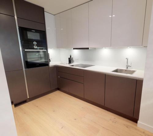 White Pearl Apartment 2.06
