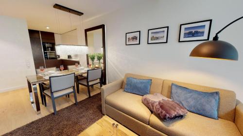 White Pearl Apartment 2.06