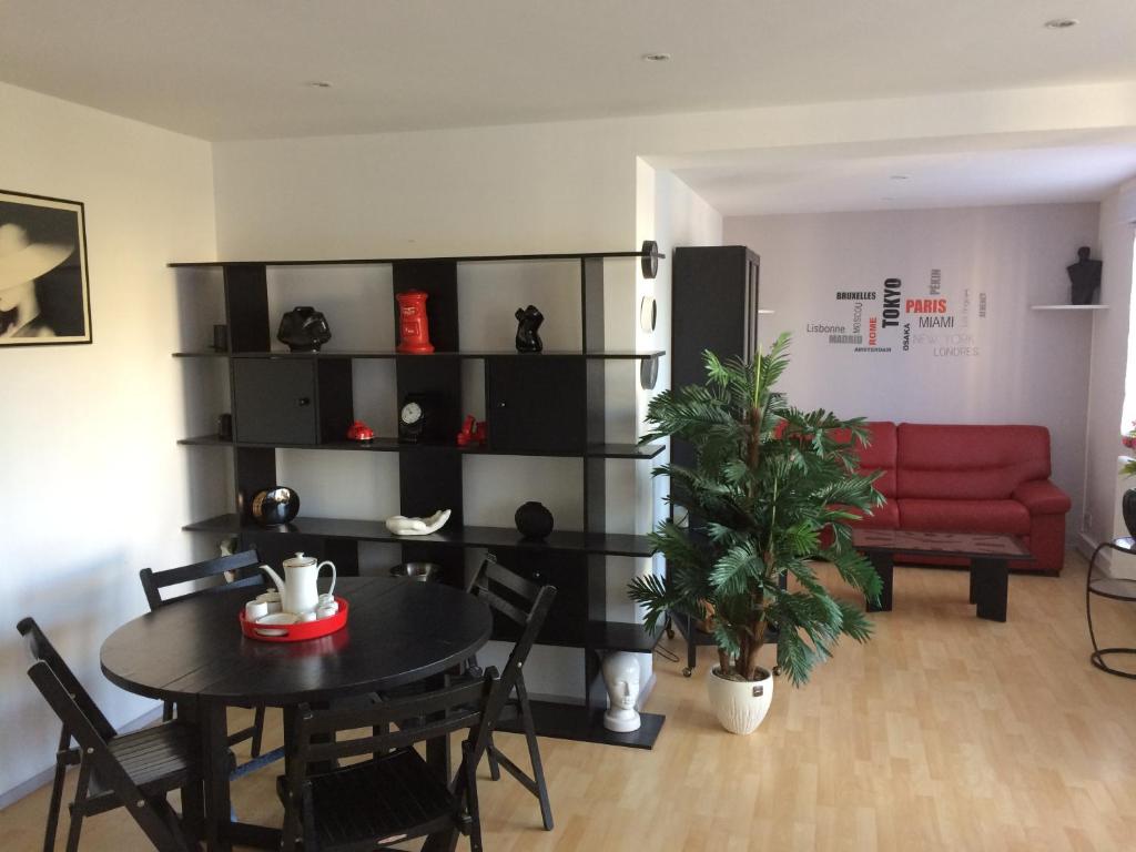 White Pearl Apartment 2.15