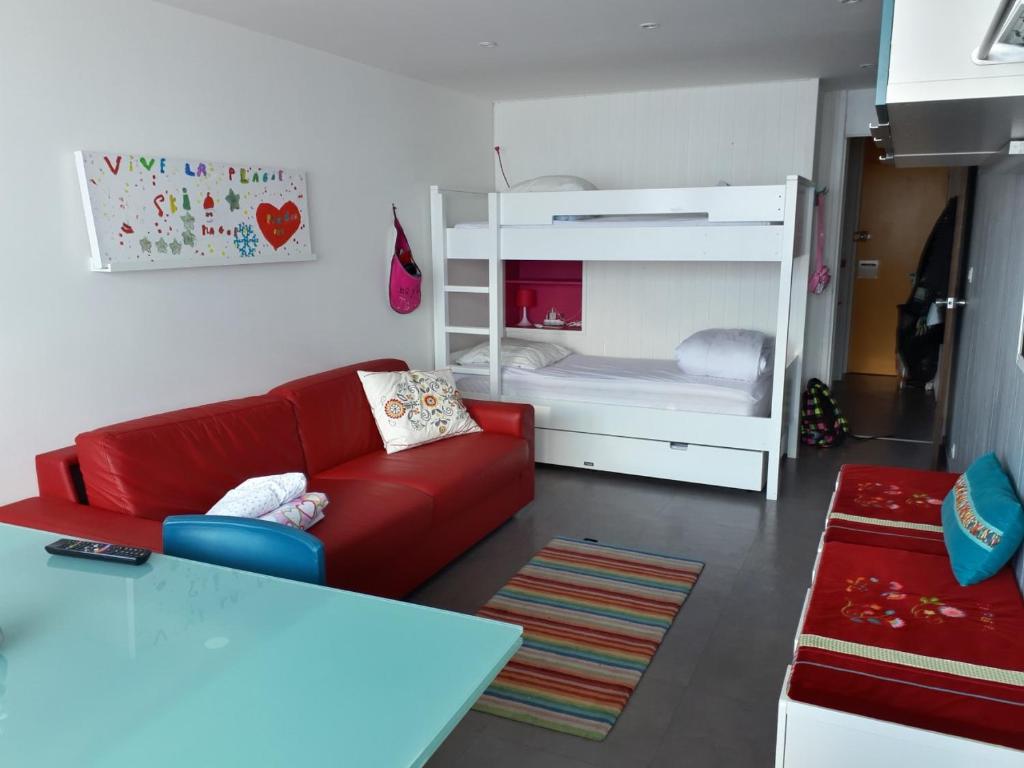 White Pearl Apartment 2.16