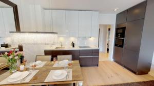 White Pearl Apartment 3.09