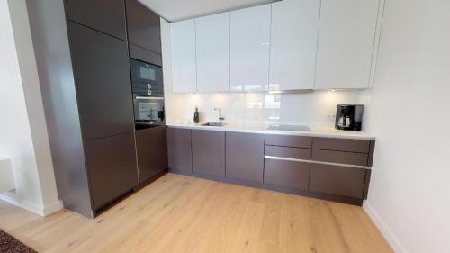 White Pearl Apartment 3.12