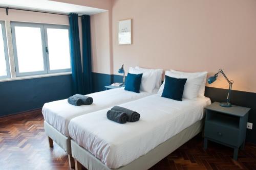 White Wine Lovers Apartment 5B