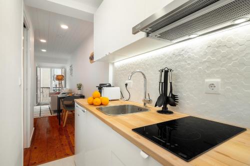 WHome Alfama 1-Bed w/AC Great location to explore Lisbon