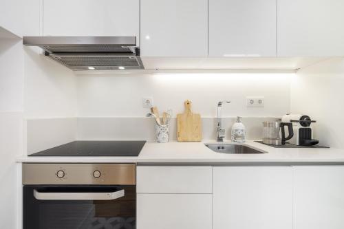 WHome Chic 1-bed w/ Patio perfect to explore Lisbon