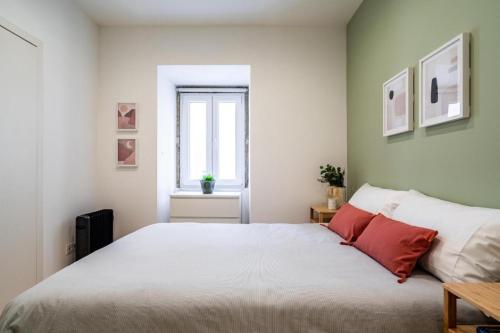 WHome Chic 2-Bed near Santos & Alcântara perfect for Families & Couples