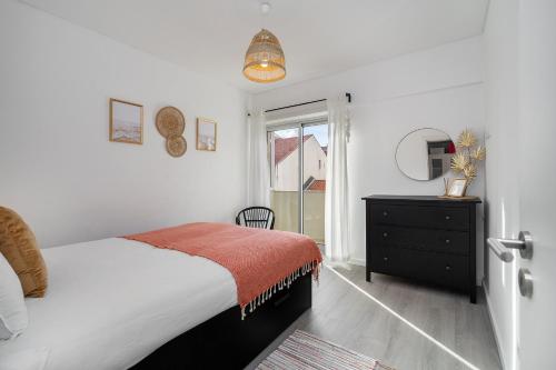 WHome Elevated Living for Remote Workers & Digital Nomads, Lift, AC & Wi-Fi