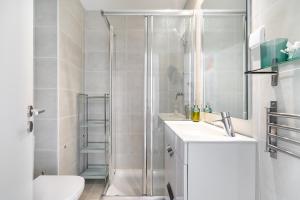 WHome Elevated Living for Remote Workers & Digital Nomads, Lift, AC & Wi-Fi