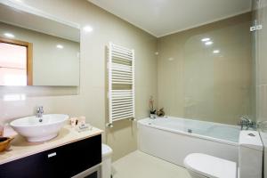 Appartement WHome | Ericeira Luxury Apartment Rua do Miramar 5A 3D 2655-309 Ericeira -1