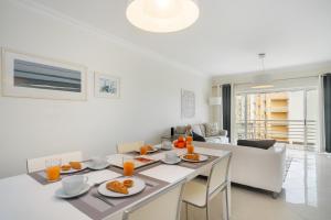 Appartement WHome Family Holidays w/ S-Pool, AC, Elevator & Garage Avenida Tivoli Edifício Moura Praia | Lote 2.7A | B31 8125-406 Quarteira Algarve