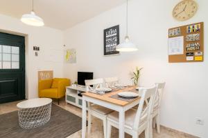 Appartement WHome | Graça Premium Apartment #27 Rua Afonso Domingues 27 1170-001 Lisbonne -1