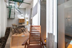 WHome | Great Location & Large Family Apartment w/Patio