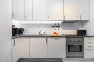 WHome Lisbon's Best Kept Secret: 2-Bed w/AC & Patio