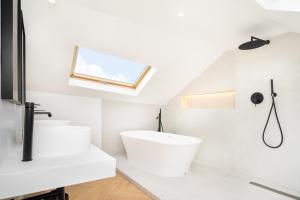 WHome | Luxury Duplex Prime Location Great for Families