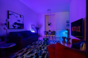 WHome Prime Location Contemporary Luxury Apartment w/ AC & Elevator