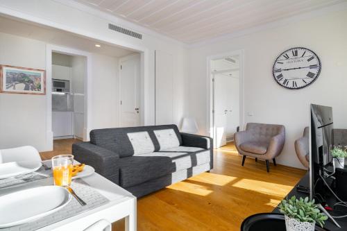 WHome Restauradores Deluxe w/ Elevator & AC perfect for Families & Friends