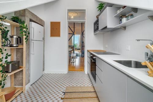 WHome Riverside View 2-Bed for Remote Workers & Digital Nomads