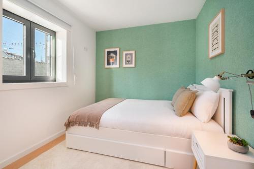 WHome Riverside View Premium Apartment w/ AC & Terrace
