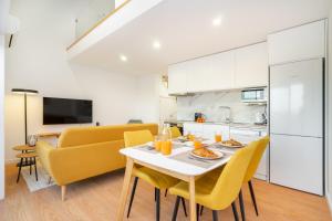 WHome Riverside View Premium Apartment w/ AC & Terrace