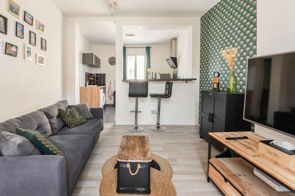 Appartement WIFI - PARKING GRATUIT - APPARTEMENT HAVRAIS 407 Rue Aristide Briand 76600 Le Havre