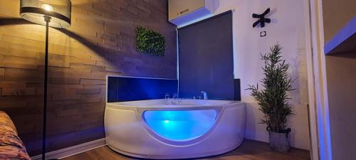 Wim' Chill, Studio Balneo 250M de la Mer, Centre ville