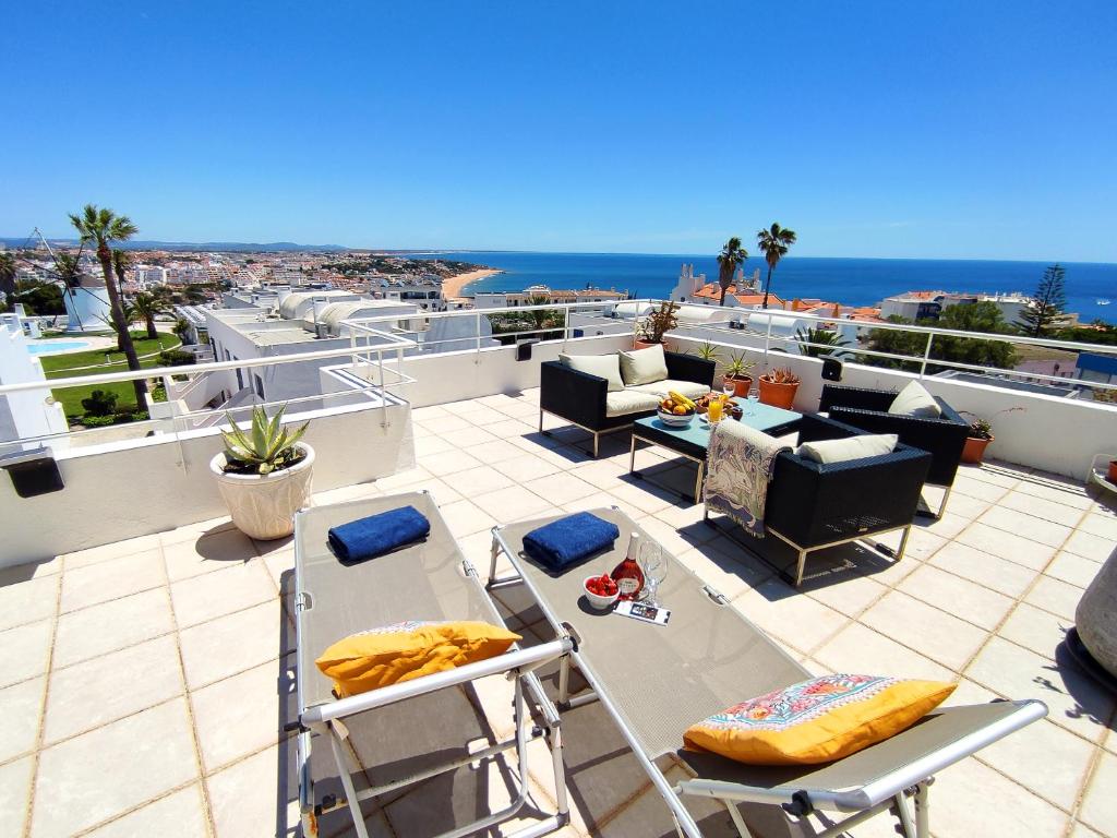 WindMill Rooftop Apartment by Be Cherish Alto do Moínho, 8200-320 Albufeira