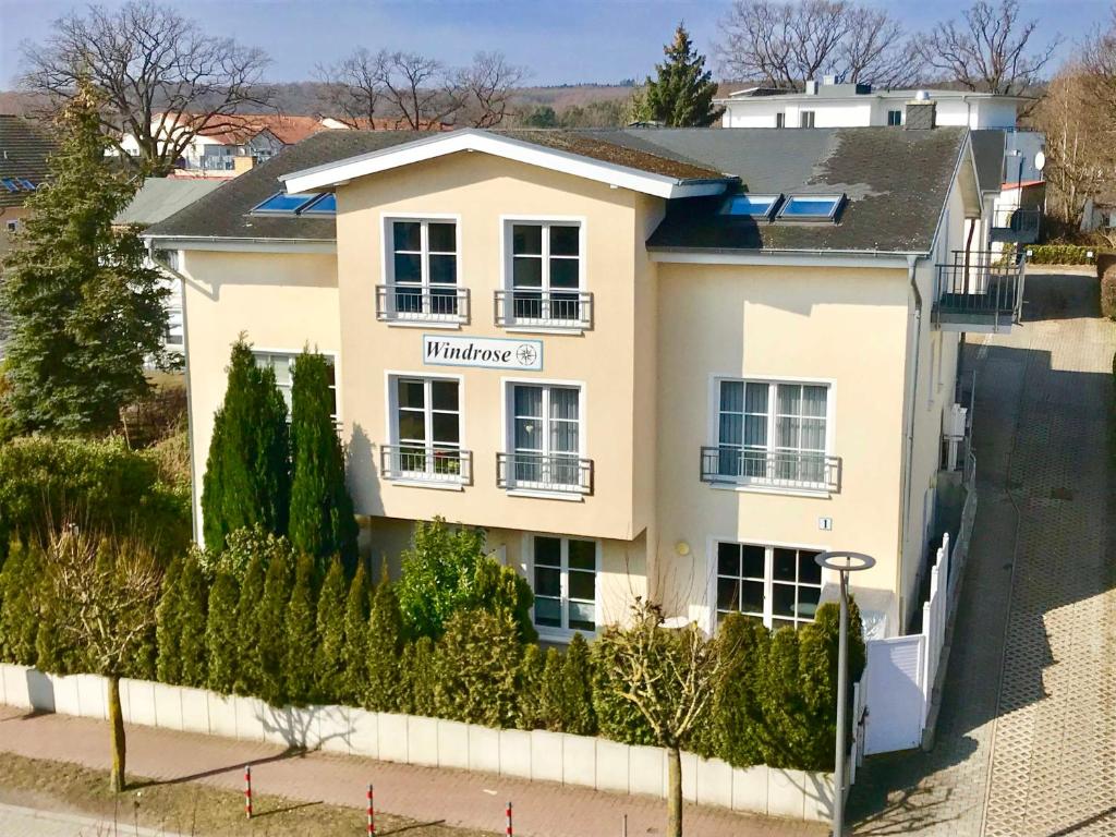 Appartement Windrose FV 6_c_o_ ruegenlotse Wylichstrasse 1 18609 Binz