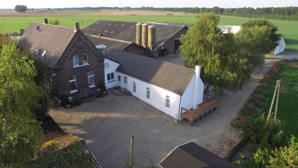 Wir Beide Steinward 1, 46446 Elten