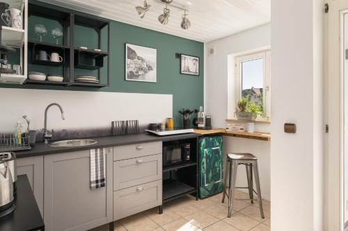 Wohlfühlwohnung mit Parkplatz,Balkon,Netflix, Zentral,Balkon,Hohentwiel,Schweiz Nähe
