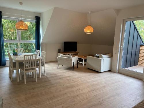 Wohnen am Südstrand - Ferienwohnung 2 3