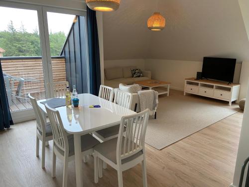Wohnen am Südstrand - Ferienwohnung 2 4