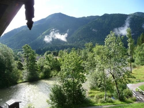 Wohnen am Weißachsteg