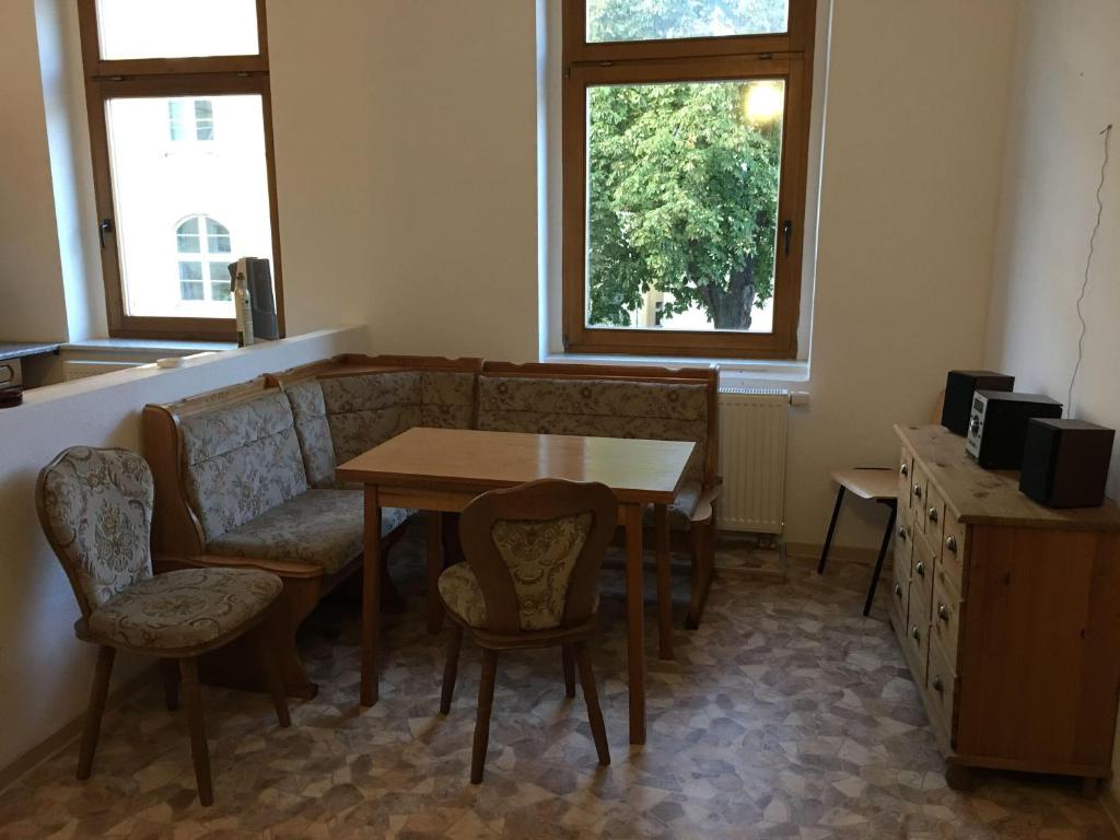 Appartement Wohnen-in-der-Uni-Silber-und-Welterbestadt-Freiberg-Whg-3 Buchstraße 14 09599 Freiberg