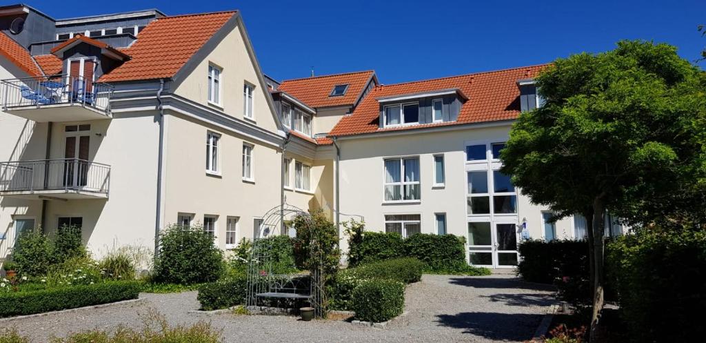 Appartement Wohnung am Bodden Hauptstr. 10 18556 Wiek auf Rügen