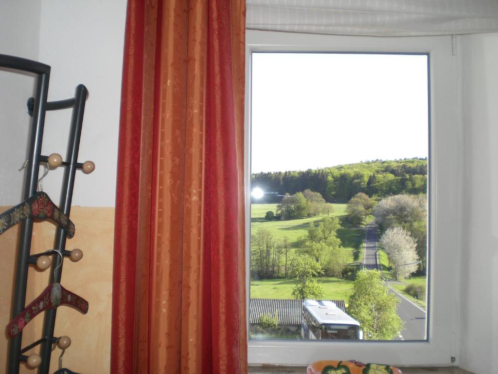 Wohnung am Nurburgring 4 Nitzer Weg, 53520 Drees