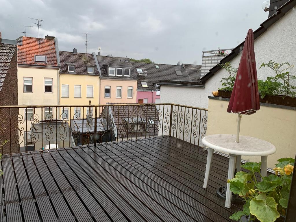 Appartement Wohnung Dachterrasse 3 Böningergasse 4 Uhlstr. 47 3. Etage 50321 Brühl